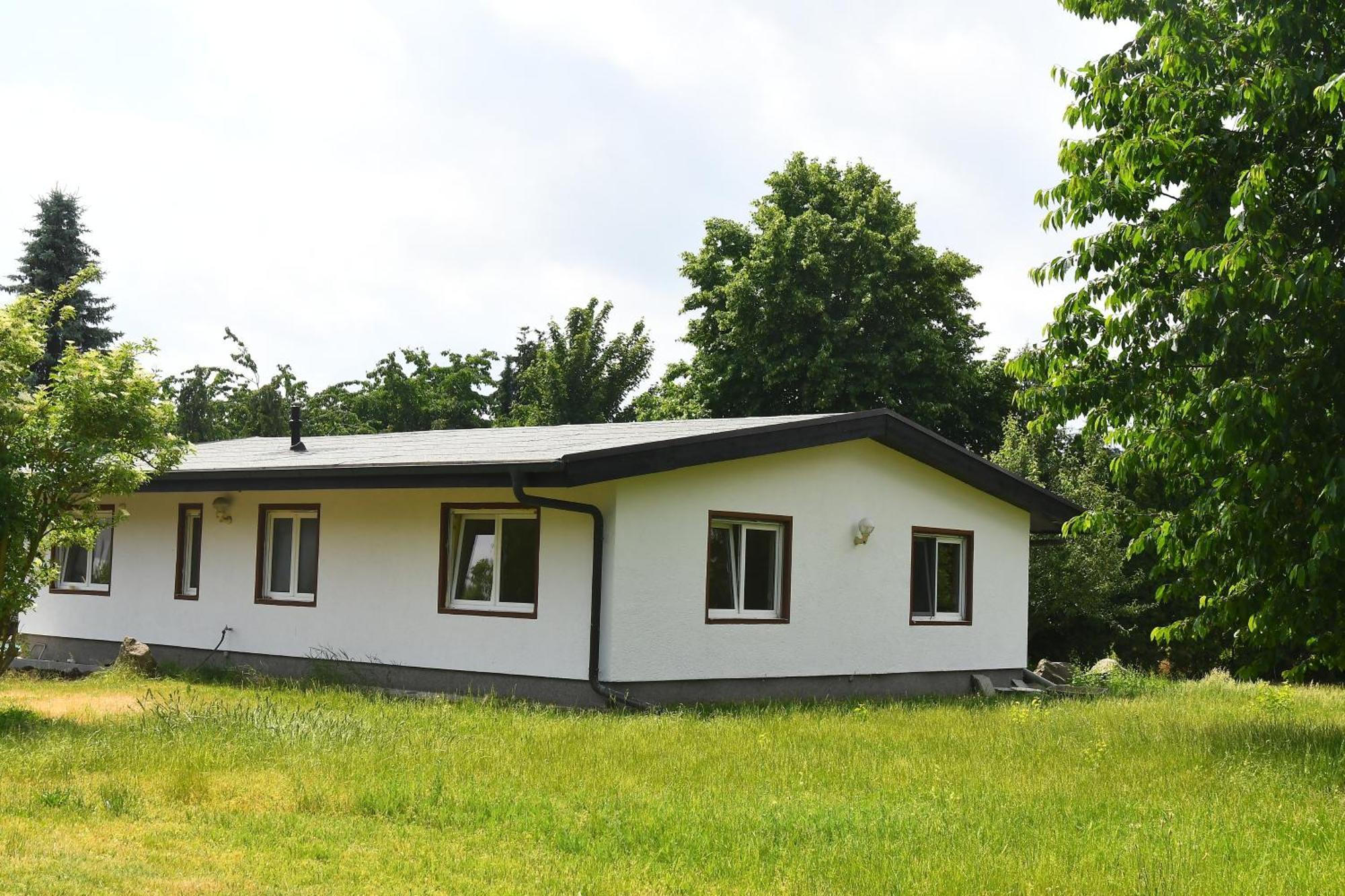 Behaglicher Bungalow Fuer Mensch Und Hund Barkhagen Exterior photo